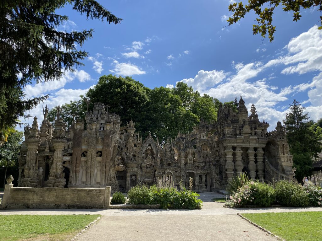 Palais facteur cheval